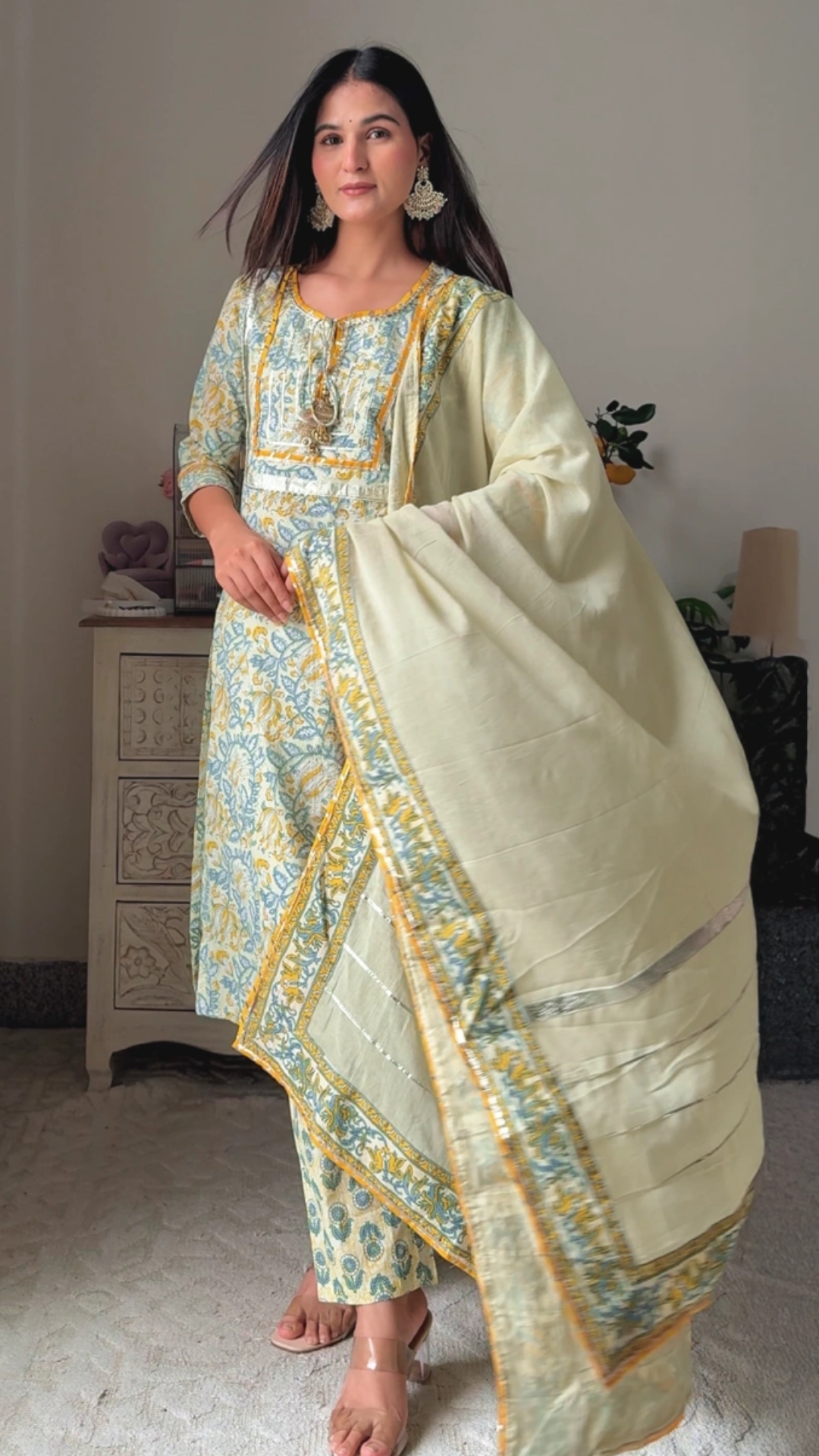 Classic shoulder dupatta draping style for yellow cotton kurta set