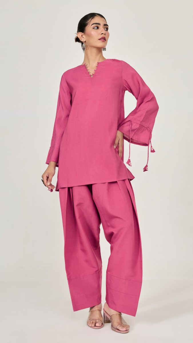 Pink kurti with farshi pants salwar suit